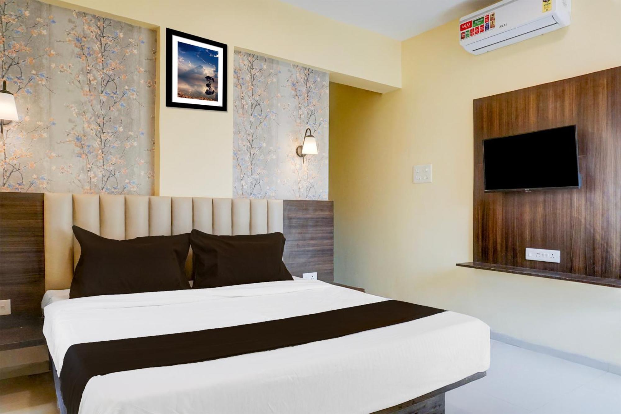 Super Collection O Veerbhadra Nagar Baner Hotel Méribel Village Екстериор снимка