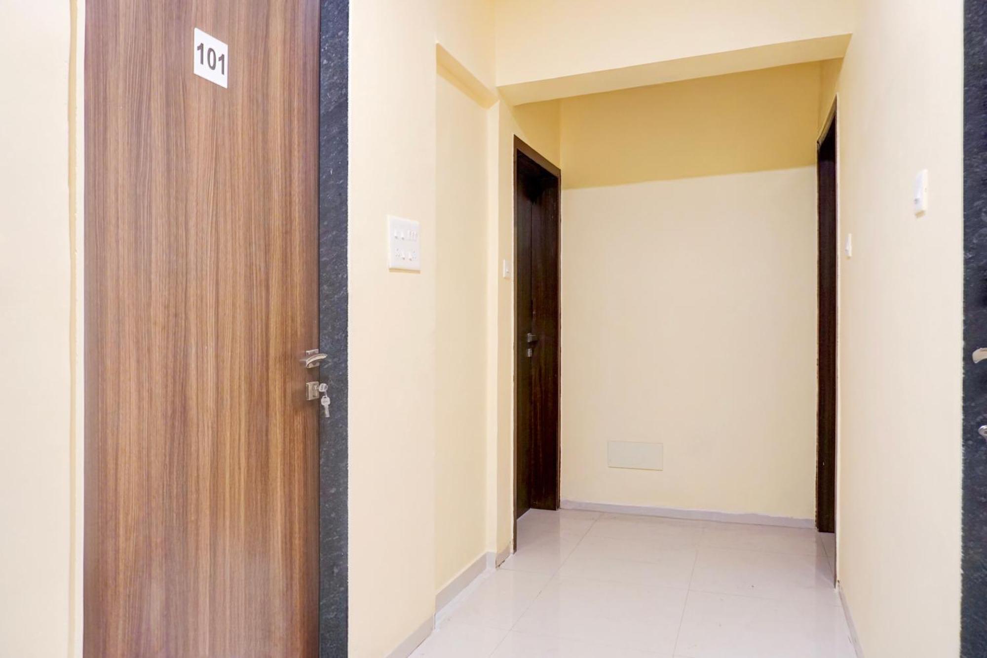 Super Collection O Veerbhadra Nagar Baner Hotel Méribel Village Екстериор снимка