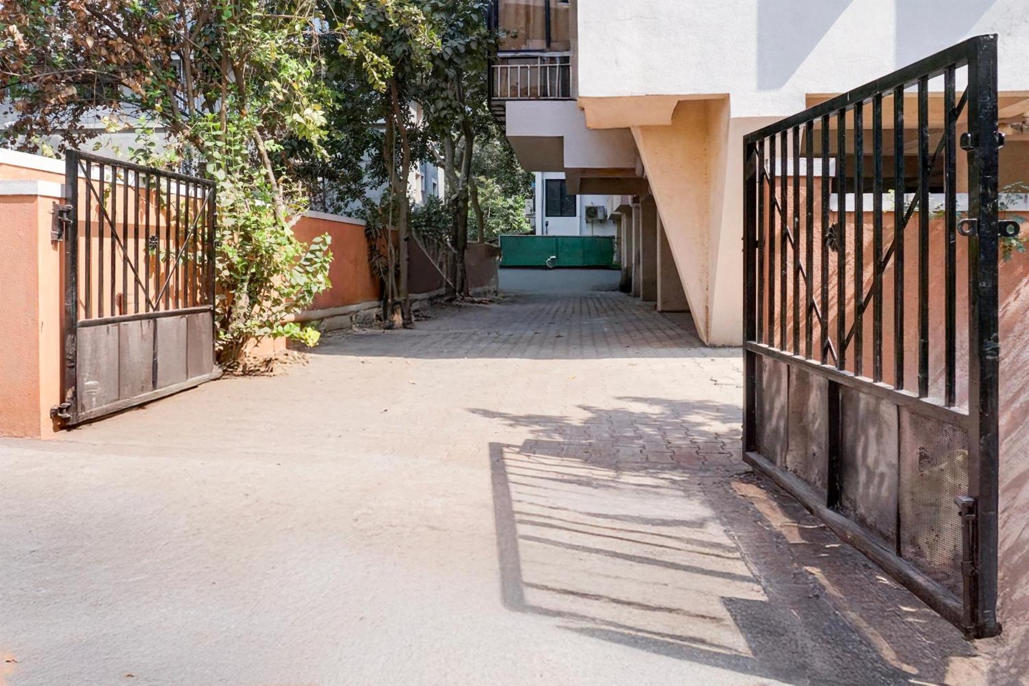 Super Collection O Veerbhadra Nagar Baner Hotel Méribel Village Екстериор снимка