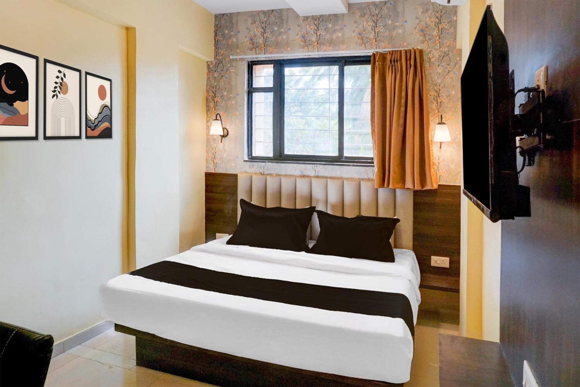 Super Collection O Veerbhadra Nagar Baner Hotel Méribel Village Екстериор снимка