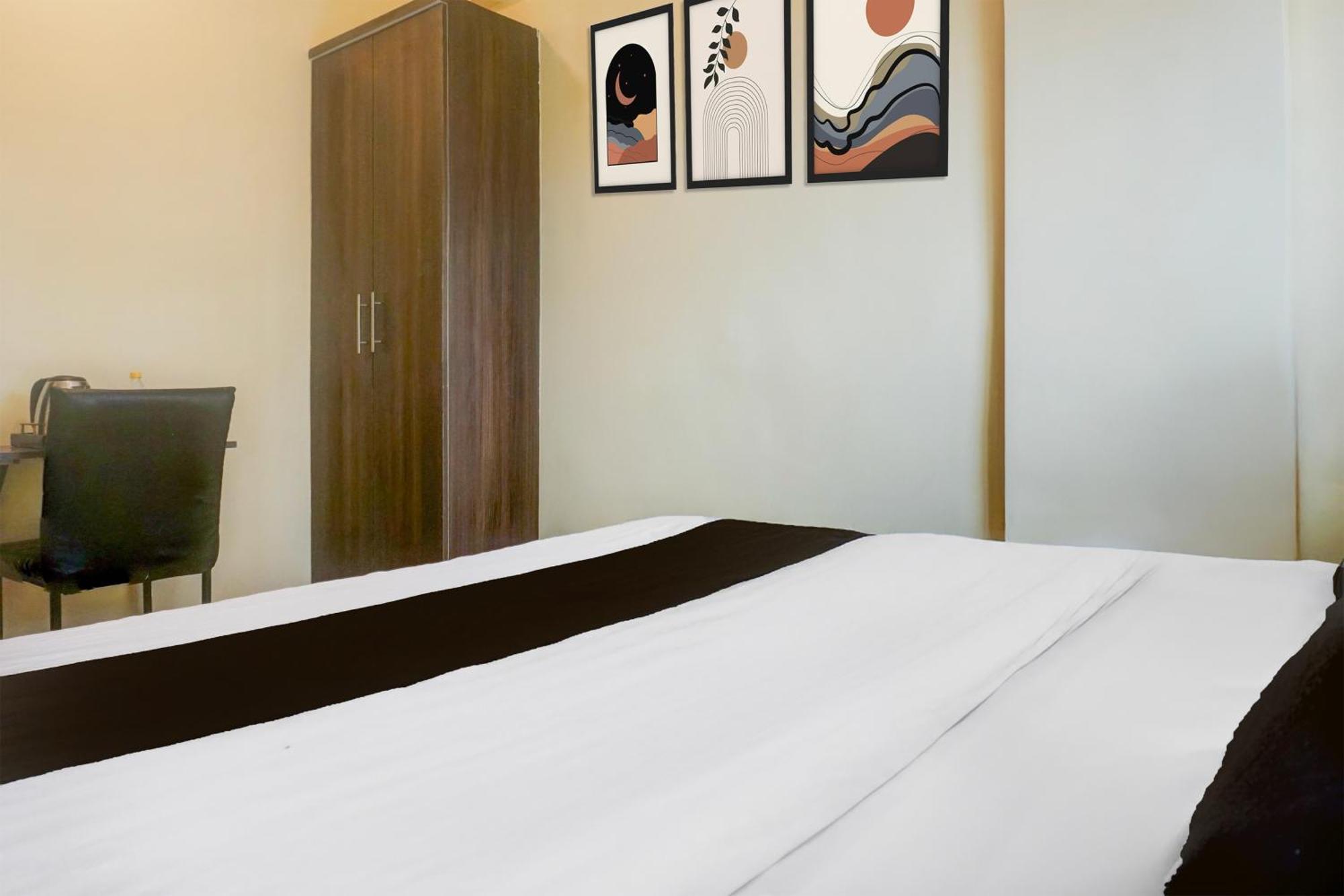Super Collection O Veerbhadra Nagar Baner Hotel Méribel Village Екстериор снимка