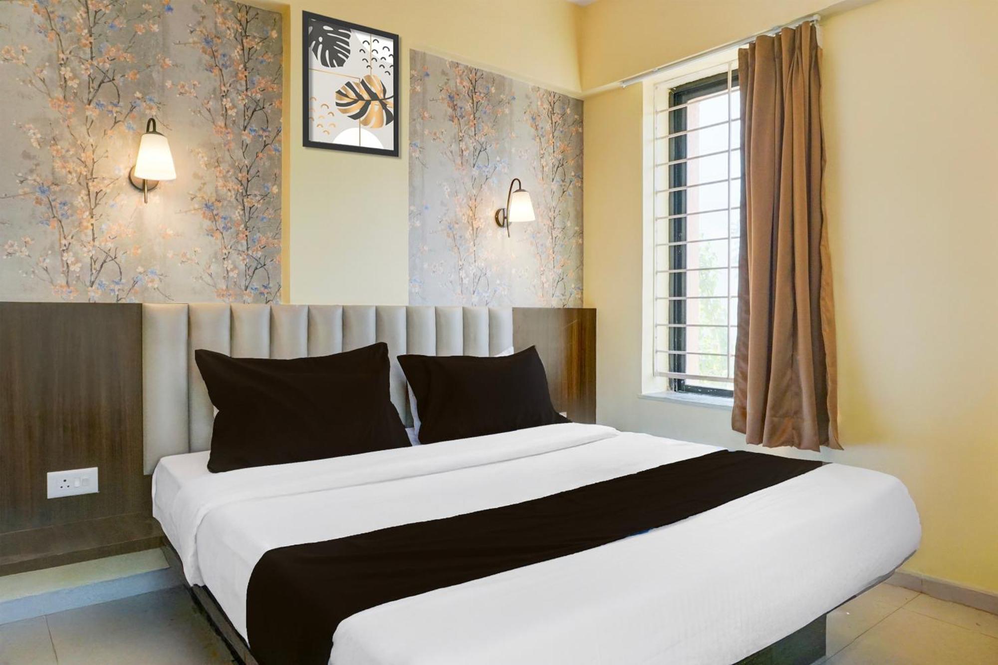 Super Collection O Veerbhadra Nagar Baner Hotel Méribel Village Екстериор снимка